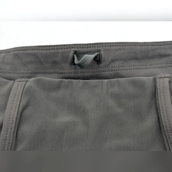 Athleta Trekkie North Short Sz 2 Olive Green Quick Dry Moisturizer Wicking SPF50 - Picture 9 of 17